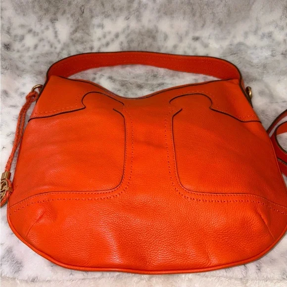 Tory Burch NWOT No callouts. Plastic on T. Fire Orange 🔥 Leather Crossbody Hobo - Picture 10 of 16